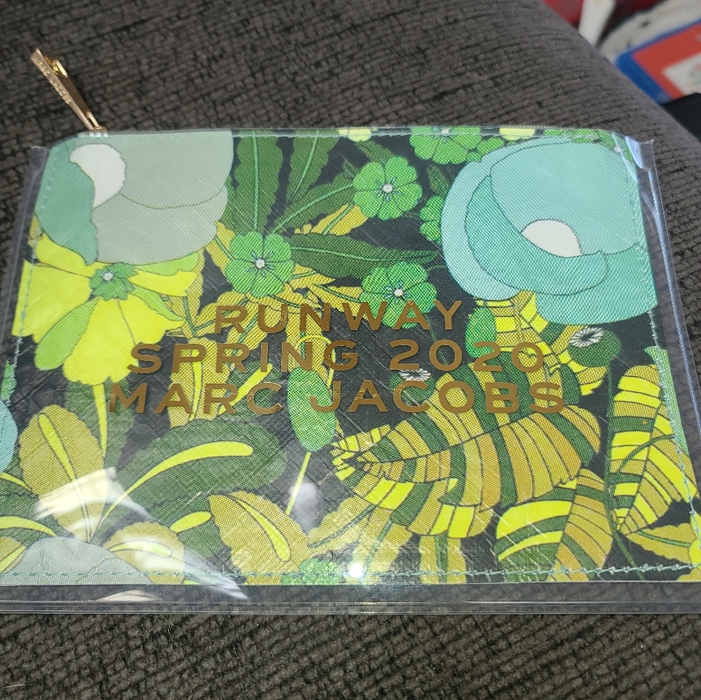 Brand New Marc Jacobs Make Up Bag